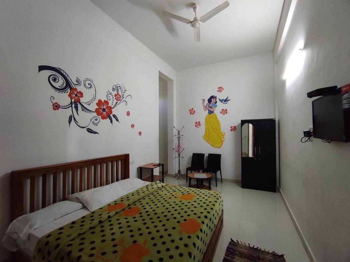 Greenpepperhomestay Munnar Anaviratty Extérieur photo
