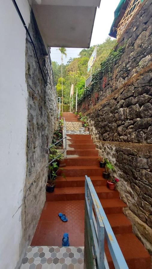 Greenpepperhomestay Munnar Anaviratty Extérieur photo