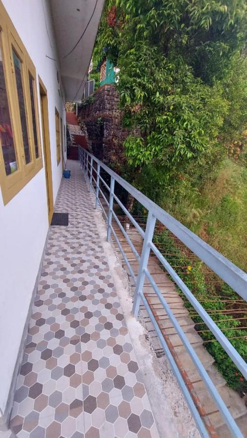 Greenpepperhomestay Munnar Anaviratty Extérieur photo