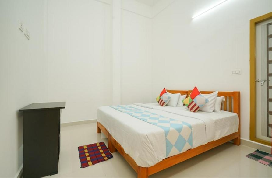 Greenpepperhomestay Munnar Anaviratty Extérieur photo